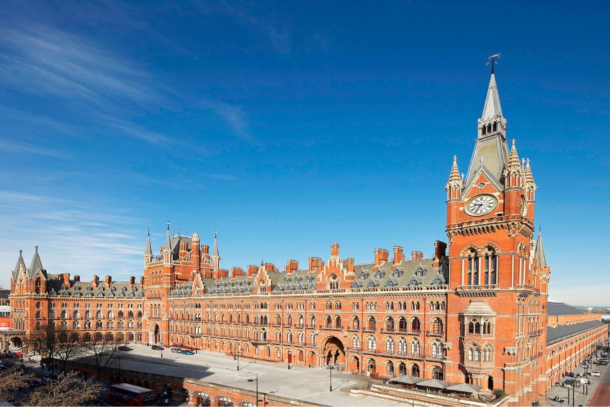 br-lonpr-st-pancras-exterior-22102-44531_Classic-Hor-1